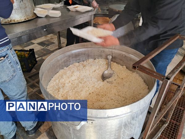 هرچگان میزبان شهید گمنام؛ تجدید عهد مردم با آرمان‌های ایثار