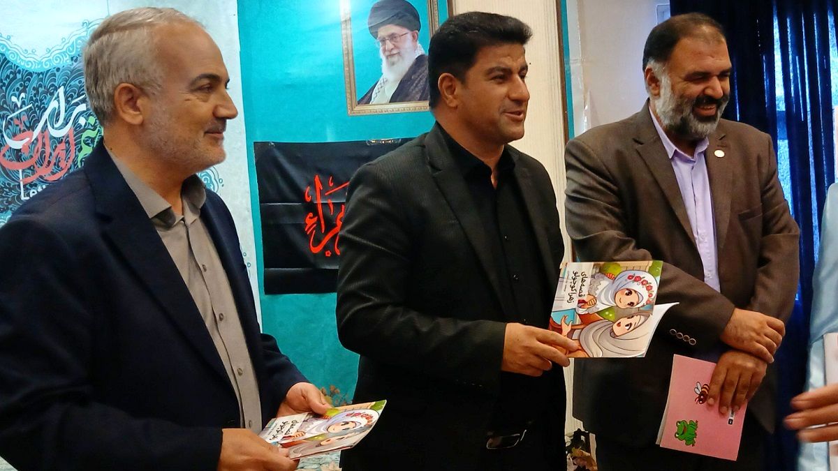 برگزاری ویژه‌برنامه هفته کتاب و کتابخوانی در آموزش و پرورش نظرآباد 