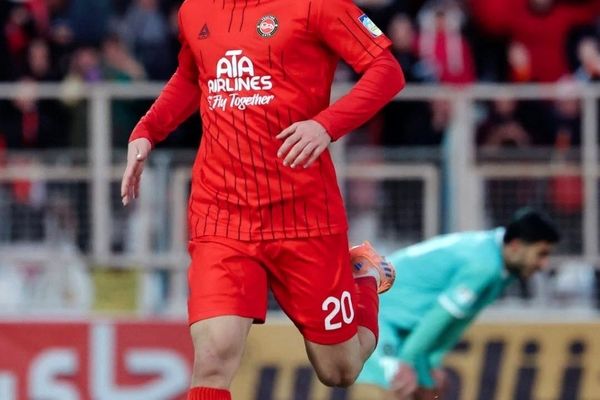  مدافع قهرمانی هنوز زنده است