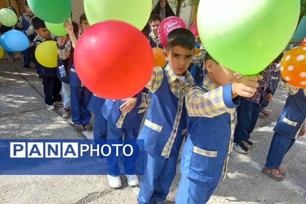 جشن شکوفه ها در لرستان