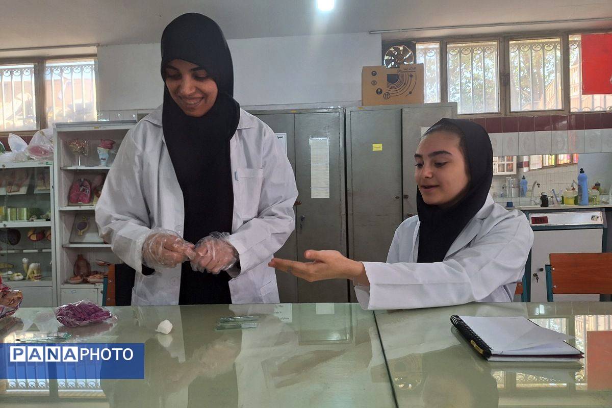 برگزاری کارگاه خون شناسی در پژوهشسرای دکتر حسابی شهرقدس