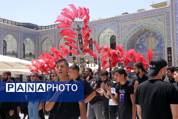 حرم مطهر رضوی غرق در ماتم اباعبدالله الحسین(ع)