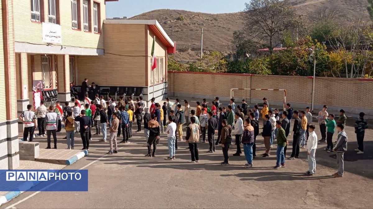 انتخابات شورای دانش‌آموزی در مدارس خدا آفرین 