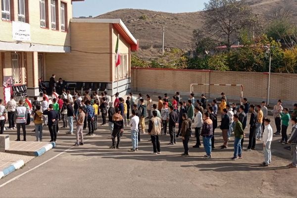 انتخابات شورای دانش‌آموزی در مدارس خدا آفرین 