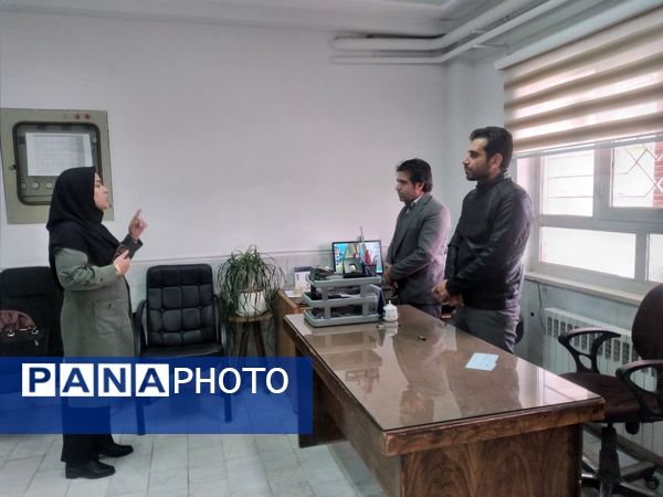 تیم مشاوره استان در هنرستان حضرت زهرا(س) شهرستان بن