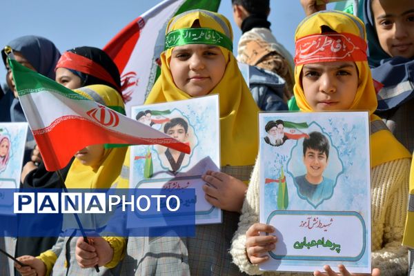 تجلی اقتدار مردم بهارستان در راهپیمایی ۱۳ آبان