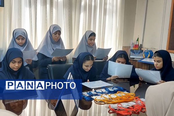 برگزاری جلسه همیاران مشاور در دبیرستان بعثت ناحیه یک شهرری