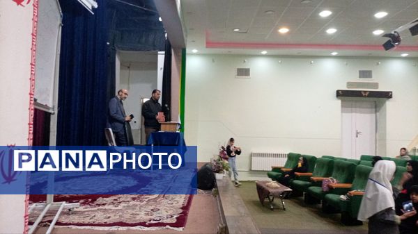 دوره آموزشی خبرنگاران ارشد مدارس دخترانه کاشمر 