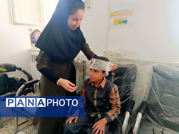 مانور زلزله در دبستان شهید پسندیده فدافن  