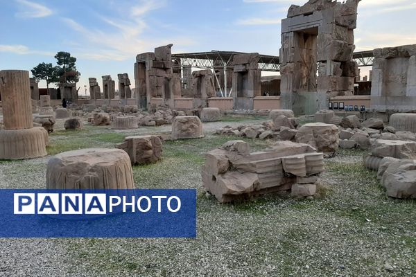 تخت جمشید نمادی از شکوه و عظمت در ایران باستان