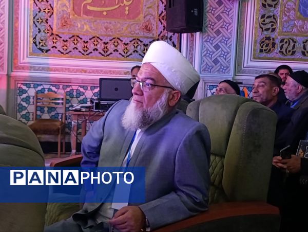 شب شعر آیینی پیرغلامان حسینی برگزار شد