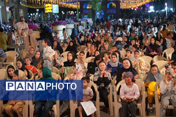 جشنی دهه کرامت در حرم زینبیه