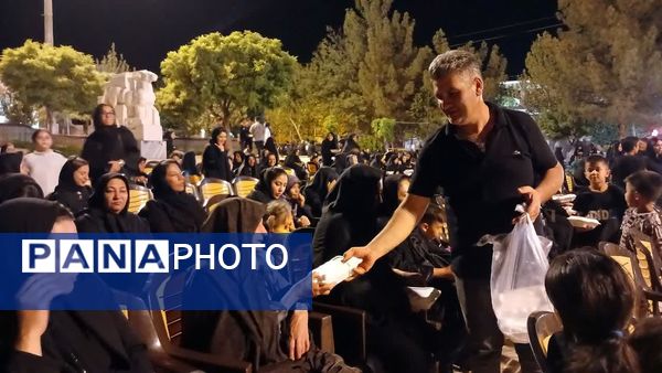برگزاری مراسم عزاداری شب ششم ماه‌محرم در شهر نیم‌‌ور