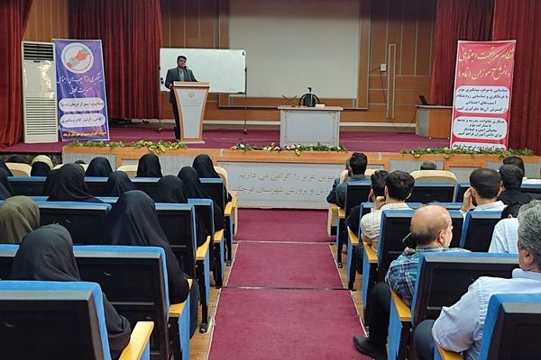 برگزاری جلسه مشاوره و پیشگیری از آسیب های اجتماعی در کانون ملائک شهرستان قرچک