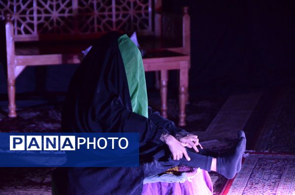 عزاداری شب هفتم محرم در دبیرستان فرزانگان