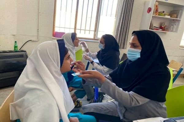 تهیه و ارسال 300 هزار مسواک و خمیردندان برای دانش‌آموزان در 7 استان محروم