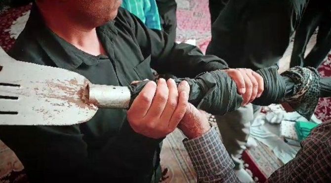 مراسم سنتی علم بندان در روستای اصقول سربیشه