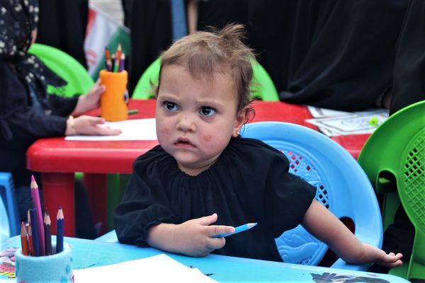 حماسه حضور نوجوانان کفن‌پوش قمی در راهپیمایی «عهد خون»