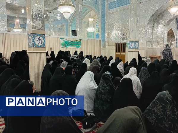 نماز جماعت در شب میلاد پیامبر اکرم (ص) و امام صادق (ع) در کاخک