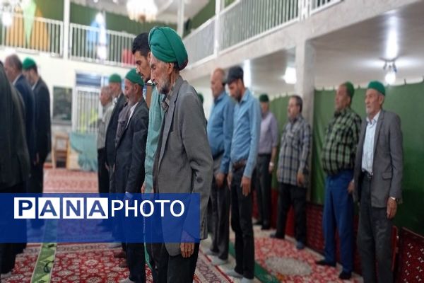 اقامه نماز جمعه در هفته دفاع مقدس  در شهر بار نیشابور