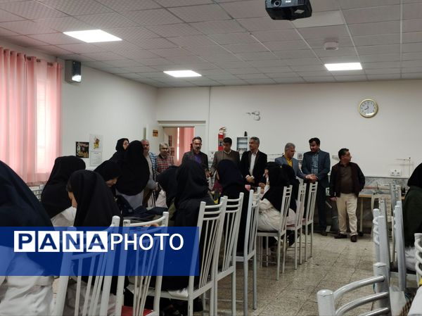 بازدید کارشناسان فحک از هنرستان فلسطین