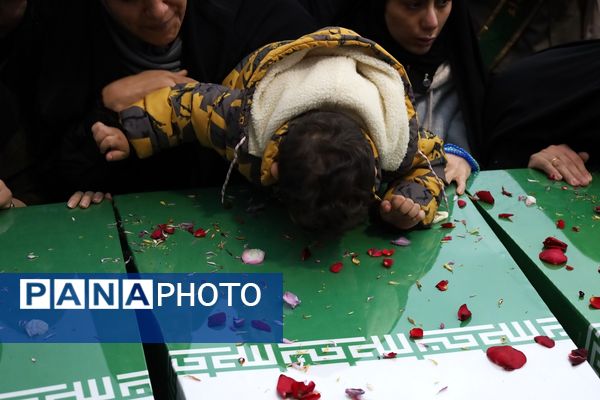 برگزاری مراسم باشکوه استقبال از شهدای گمنام در کرج 