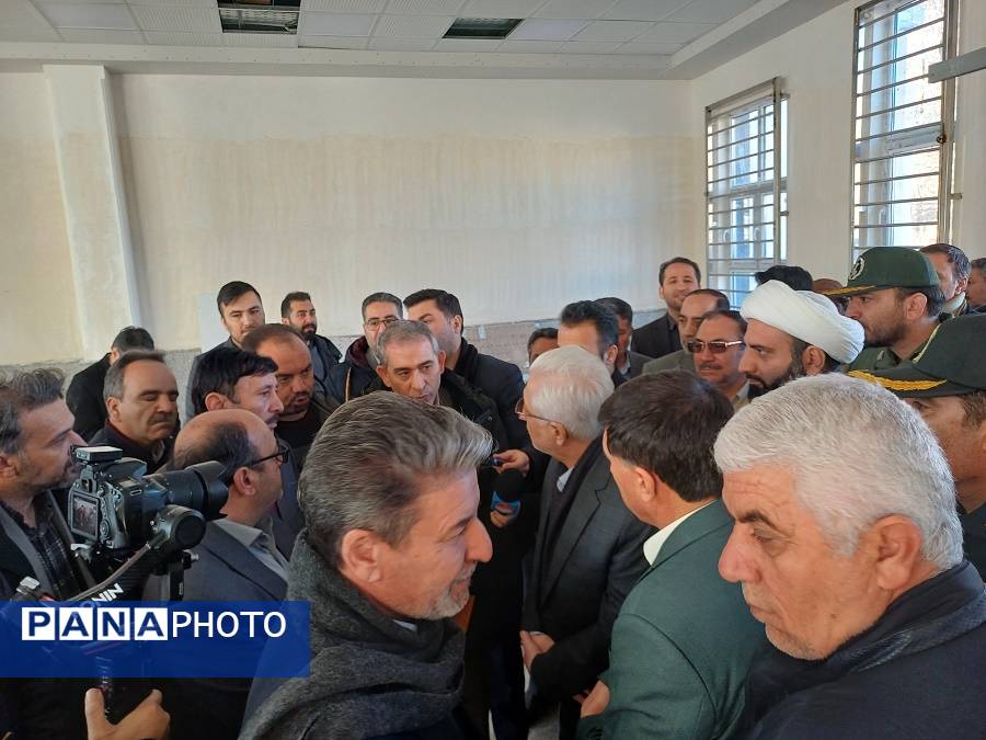 بازدید استاندار از مخزن آب در حال احداث هزار مترمکعبی شوقان 