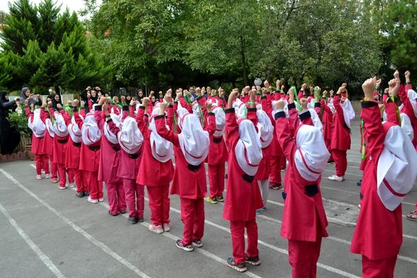 ورزش نقش مهمی در ارتقای عملکرد تحصیلی و رشد شخصیتی دانش‌آموزان دارد