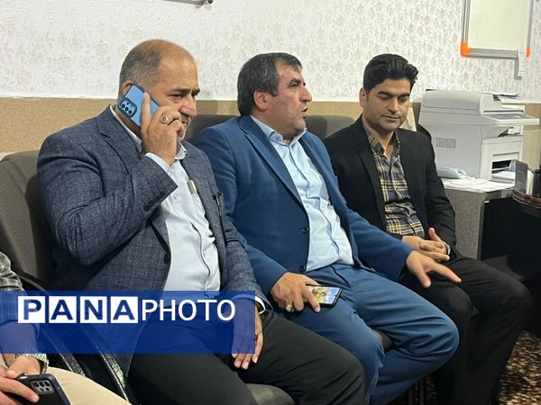 نواختن زنگ شکوفه‌ها در دبستان شاهد پسران شهرستان محمودآباد