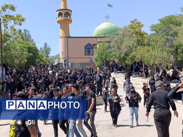 عاشورای حسینی در آشخانه و ۷۲ دیگ غذای نذری
