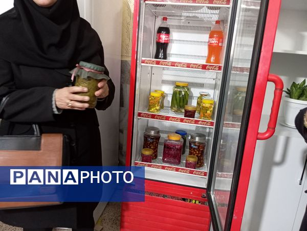 افتتاح کارگاه آشپزی و اتاق گفتگوی انجمن اولیا و مربیان در آموزشگاه ولایت