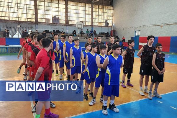 مسابقات بسکتبال دوره متوسطه اول پسران در ناحیه دو شهرری 