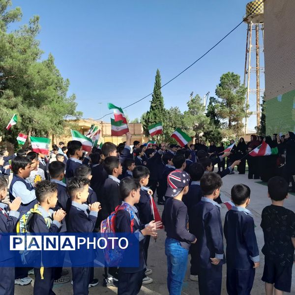 آیین بازگشایی سال تحصیلی جدید در دبستان ایثار تفت