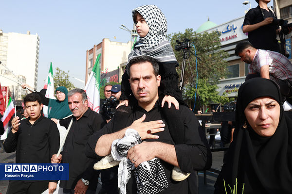 تشییع شهدای اقتدار در تهران