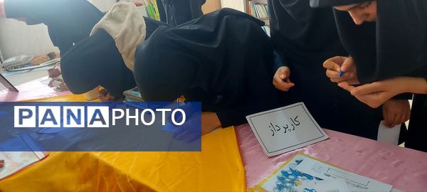 برگزاری انتخابات شورای دانش‌آموزی با هدف تعامل در مدرسه برکت خاتم