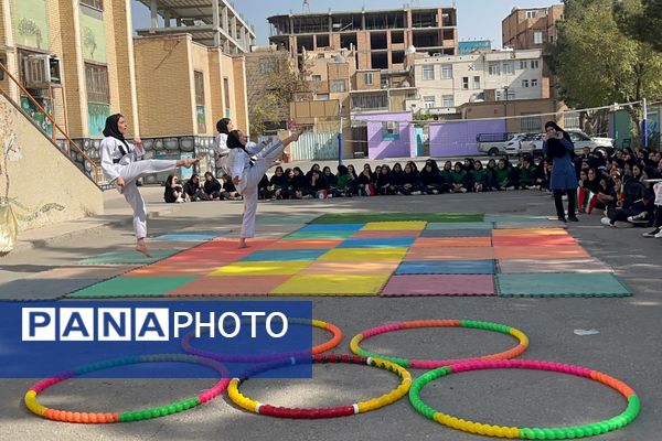 از حرکات رزمی دانش‌آموزان تا طناب‌کشی معلمان، المپیاد ورزشی مدرسه حکمت بهارستان‌دو