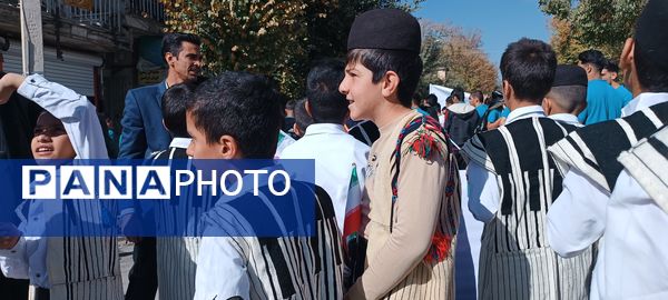 صدای وحدت دانش‌آموزان فارسان در روز ۱۳ آبان 