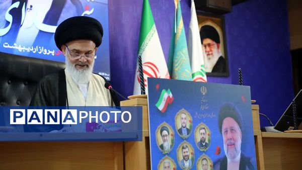 مراسم بزرگداشت استاندار شهید پرواز اردیبهشت در قم
