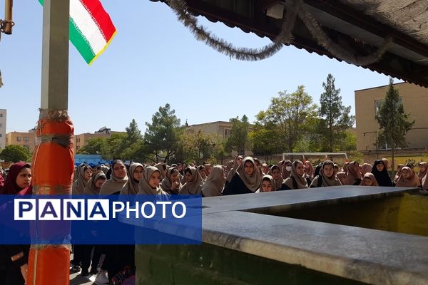 آیین بازگشایی مدرسه نورالهدی ناحیه هفت با همراهی دانش‌آموزان فعال و پر اشتیاق