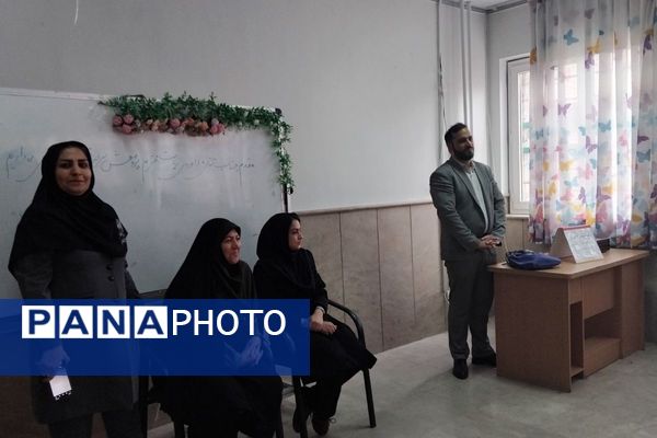  هفته پژوهش در مدرسه نرگس پردیس