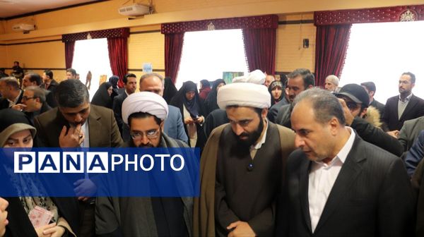 بازدید معاون وزیر از نمایشگاه دستاوردهای کانون‌های فرهنگی و تربیتی استان آذربایجان‌شرقی