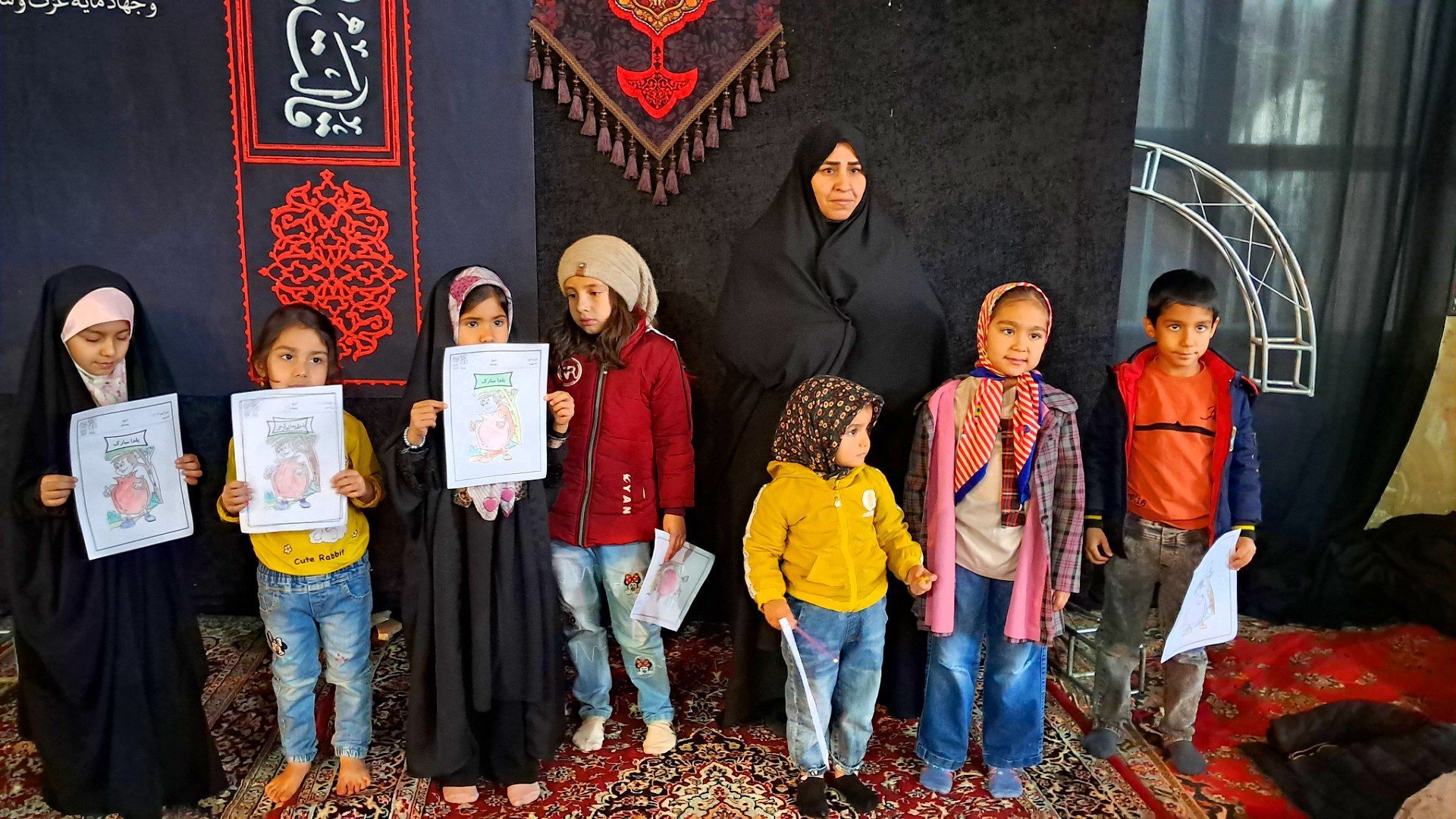 برپایی غرفه کودک در حاشیه نماز جمعه شهرستان کاشمر 