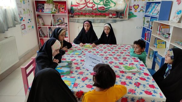 برگزاری نشست و مسابقات فرهنگی در کتابخانه عمومی عارف بجنوردی 