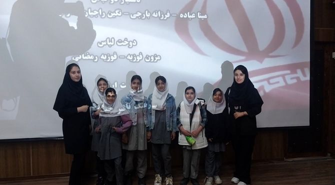 فیلم مرد نقره ای در شهرستان دره شهر اکران شد 