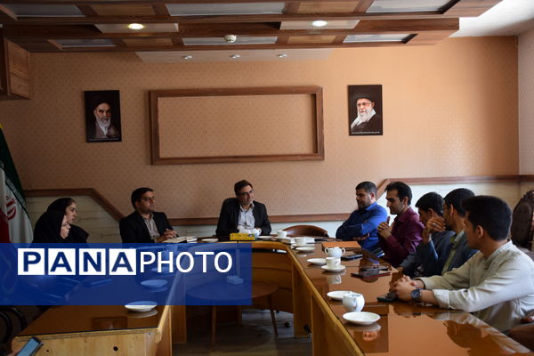 نشست هم اندیشی اصحاب رسانه با معاون توسعه و برنامه‌ریزی فرمانداری تربت حیدریه 