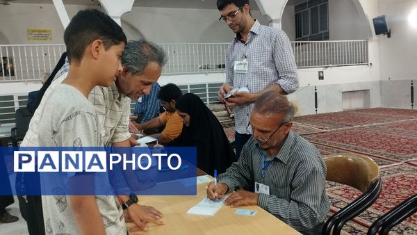 حضور مردم شهرستان خلیل آباد در چهاردهمین دوره انتخابات ریاست جمهوری