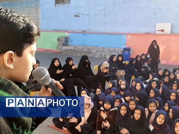 سوگواری همراه با شور و عشق فاطمی و پویش نذر کتاب در مدرسه شهید جواهری دو 