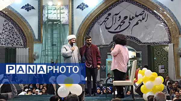 مراسم باشکوه میلاد حضرت زهرا(س) در مسجد المنتظر