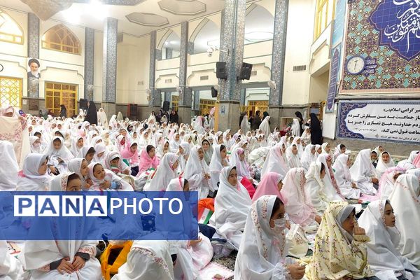 جشن تکلیف؛ لبخند بندگی در قاب تصویر