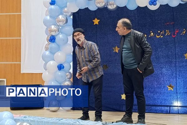  جنگ شادی به مناسبت میلاد امیرالمؤمنین(ع) در سالن تبلیغات شهرستان ورامین 